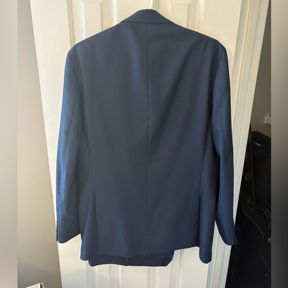 Calvin Klein 3 Piece Navy Suit - Picture 2 of 9